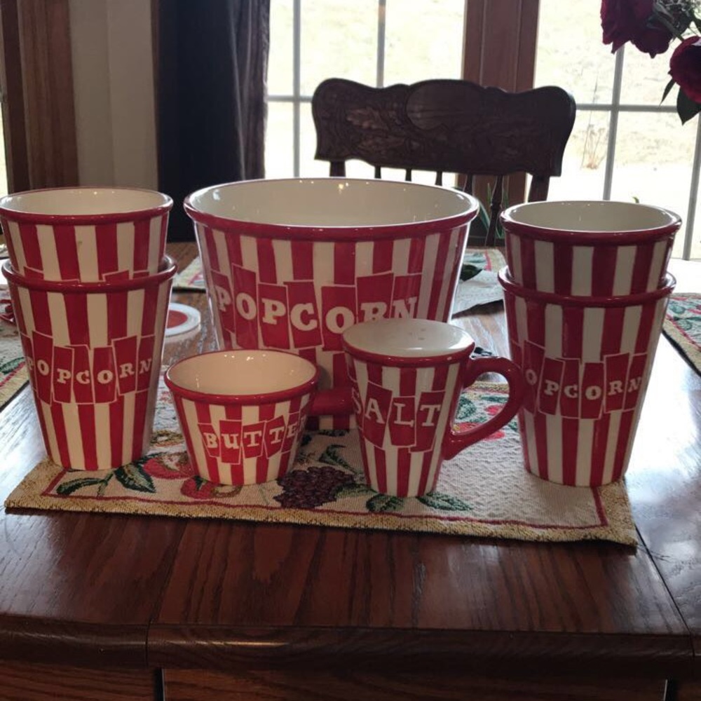 Glass popcorn bowls